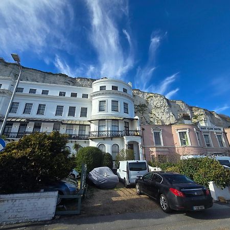 Studio Next To Port, Cliffs, With Parking 도버 외부 사진
